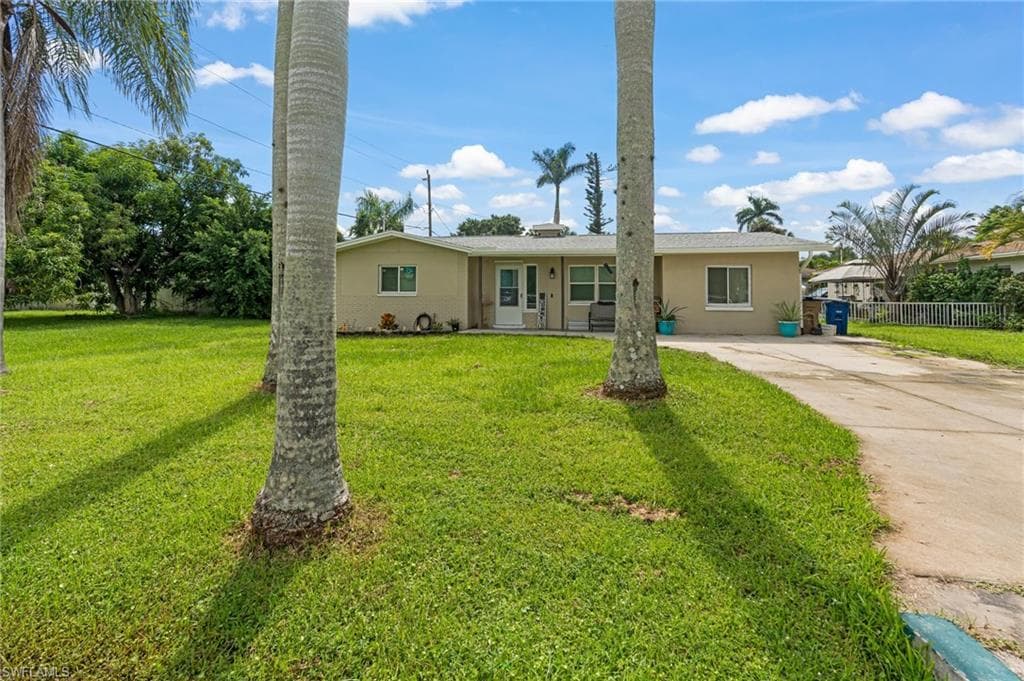 4500 Illinois DR FORT MYERS, FL 33905