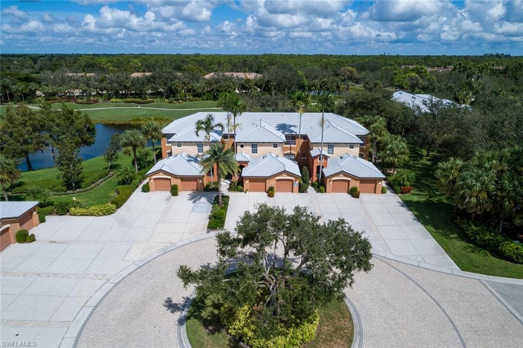 8251 Southern Hills CT 103 ESTERO, FL 33928