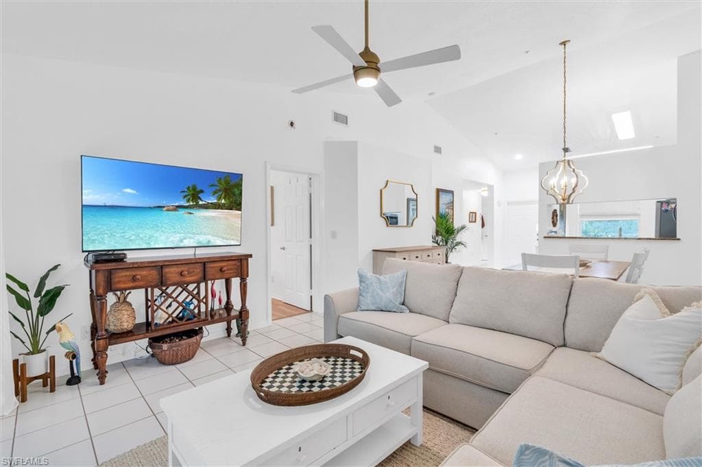6625 Huntington Lakes CIR 204 NAPLES, FL 34119