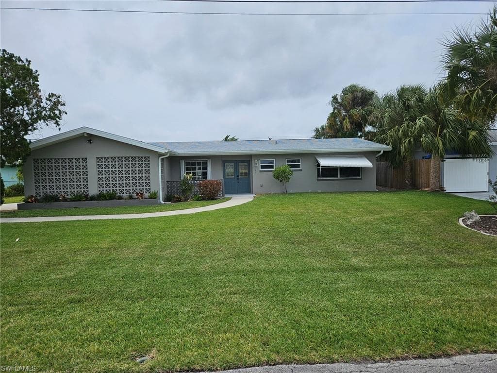 4311 S Atlantic CIR NORTH FORT MYERS, FL 33903