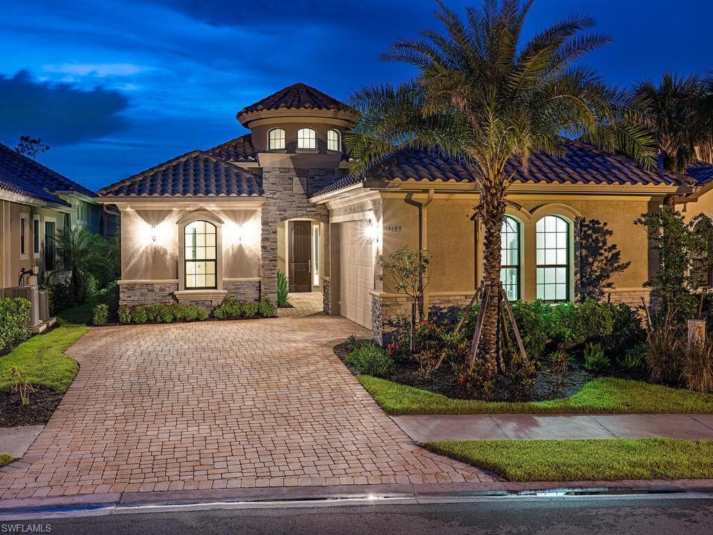 14689 Reserve LN NAPLES, FL 34109