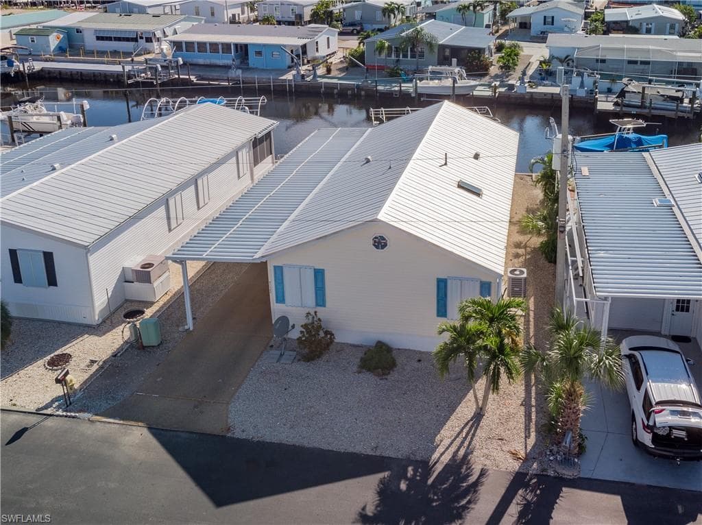 3022 Skipper LN ST. JAMES CITY, FL 33956