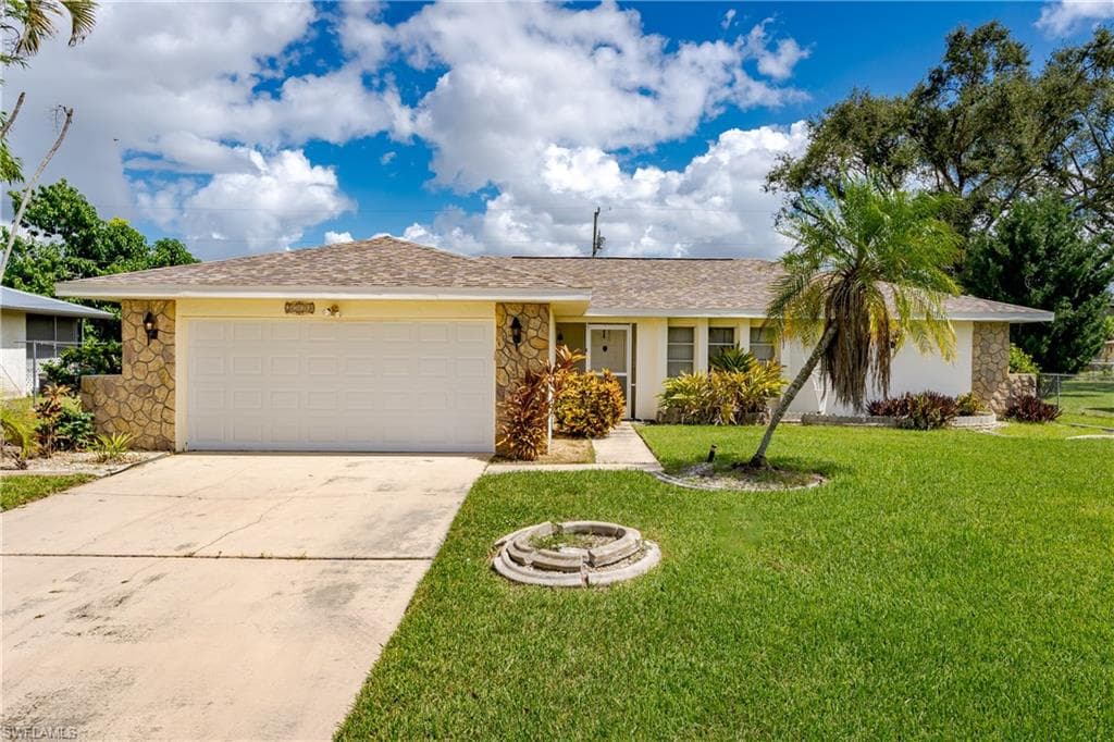 3903 SE 2nd PL CAPE CORAL, FL 33904