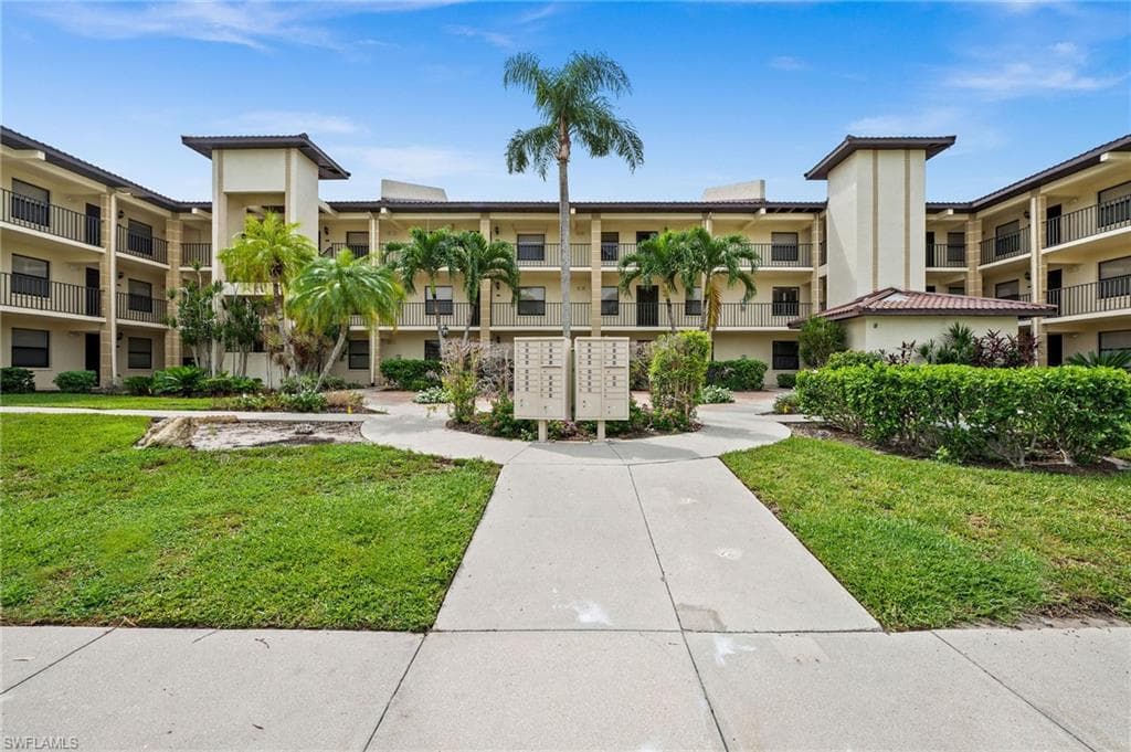 12621 Kelly Sands WAY 325 FORT MYERS, FL 33908