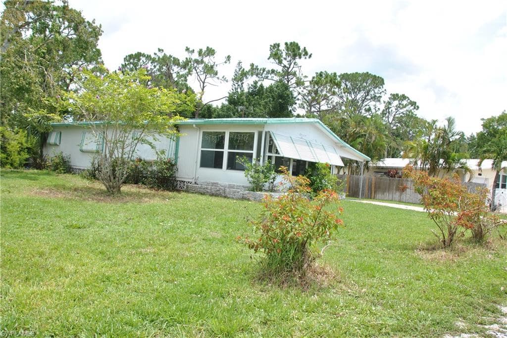 7695 Ebson DR NORTH FORT MYERS, FL 33917