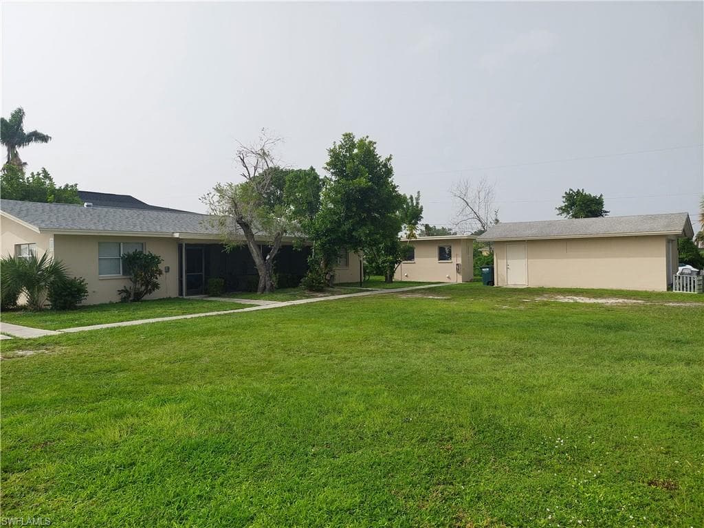 245 Cape Coral PKWY E CAPE CORAL, FL 33904