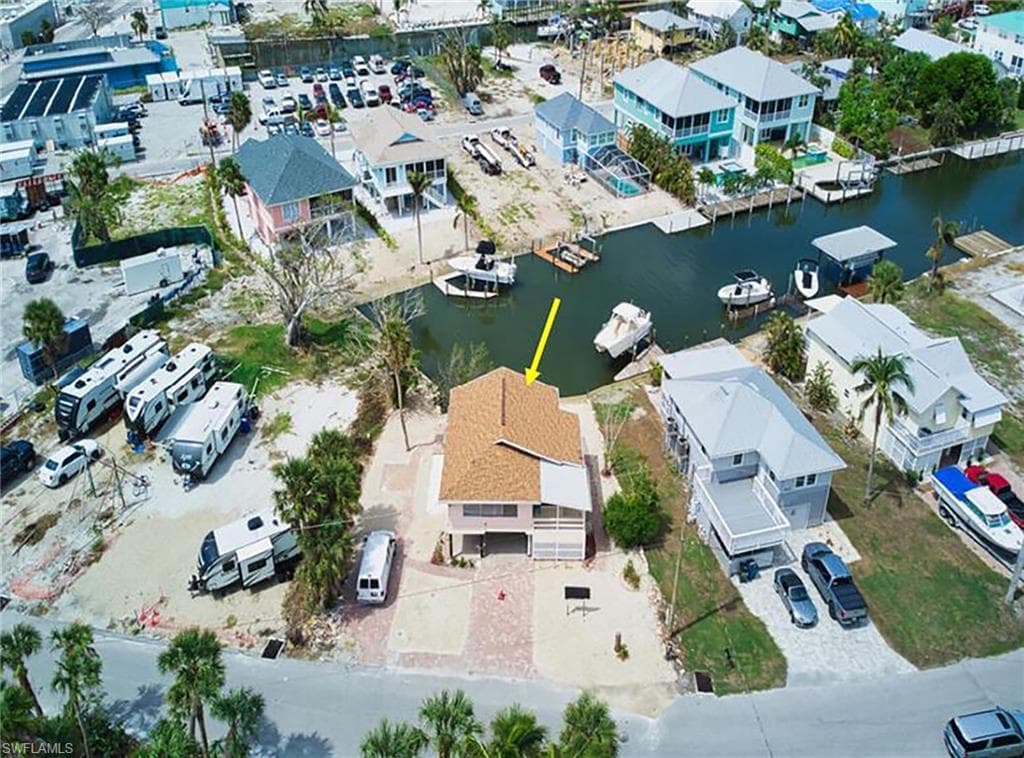125/127 Palermo CIR FORT MYERS BEACH, FL 33931