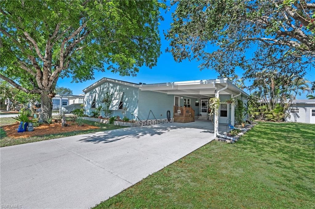 281 Riverwood RD NAPLES, FL 34114