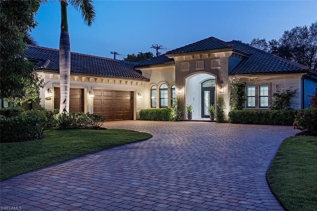 23826 Campla CT ESTERO, FL 34134