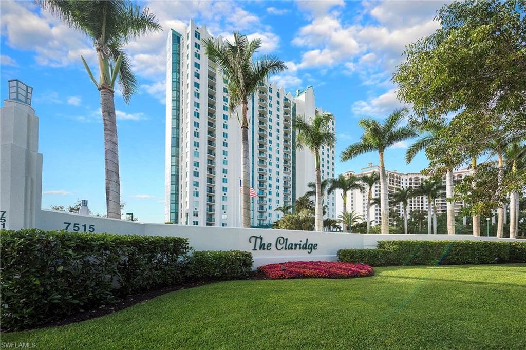 7515 Pelican Bay BLVD 6D NAPLES, FL 34108