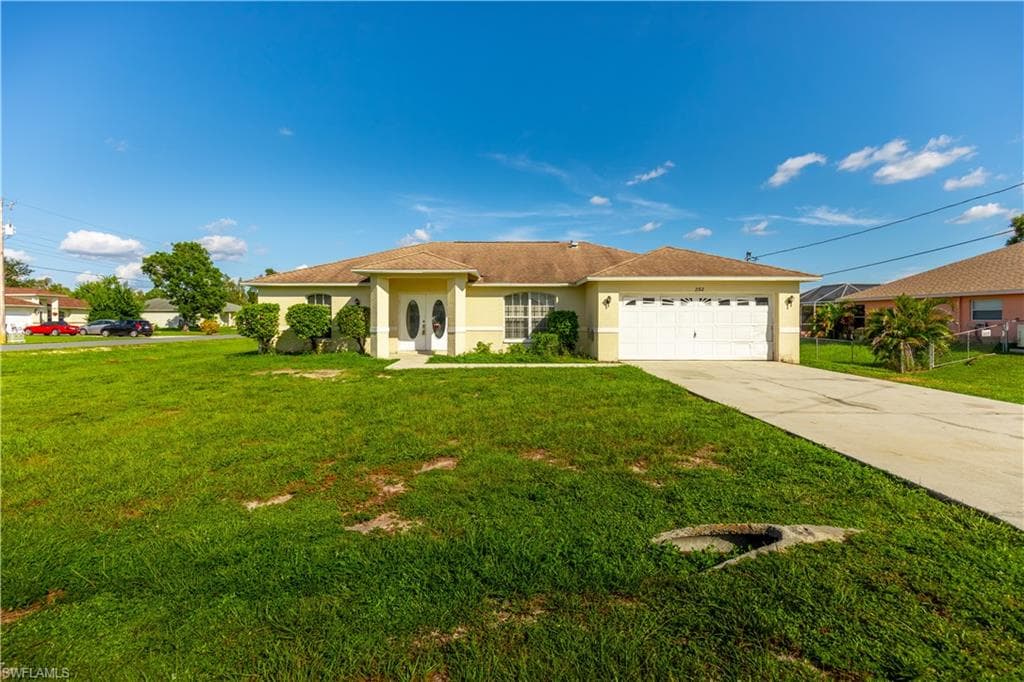232 Des Cartes ST FORT MYERS, FL 33913
