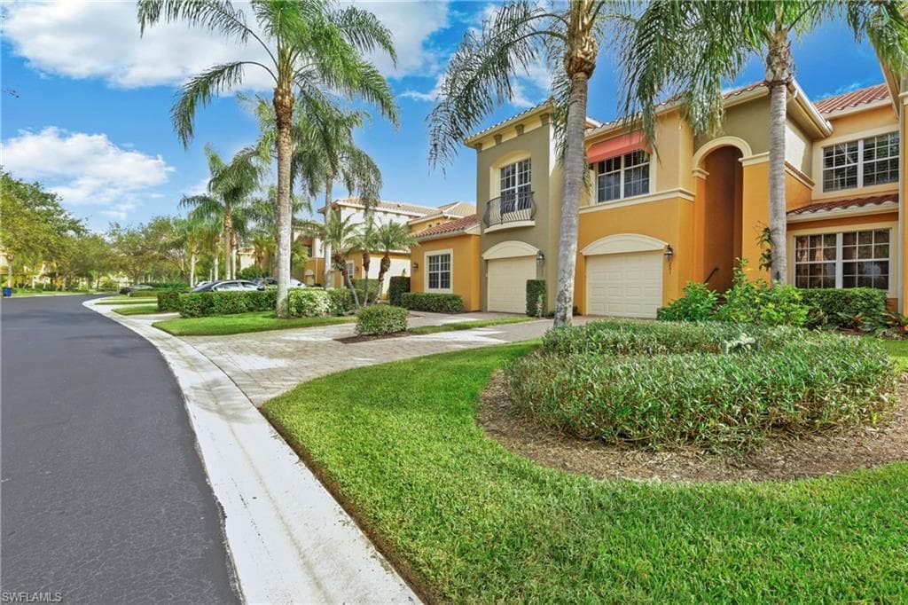 12120 Toscana WAY 201 BONITA SPRINGS, FL 34135