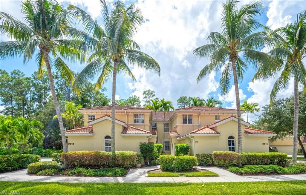 2011 Tarpon Bay DR N 201 NAPLES, FL 34119