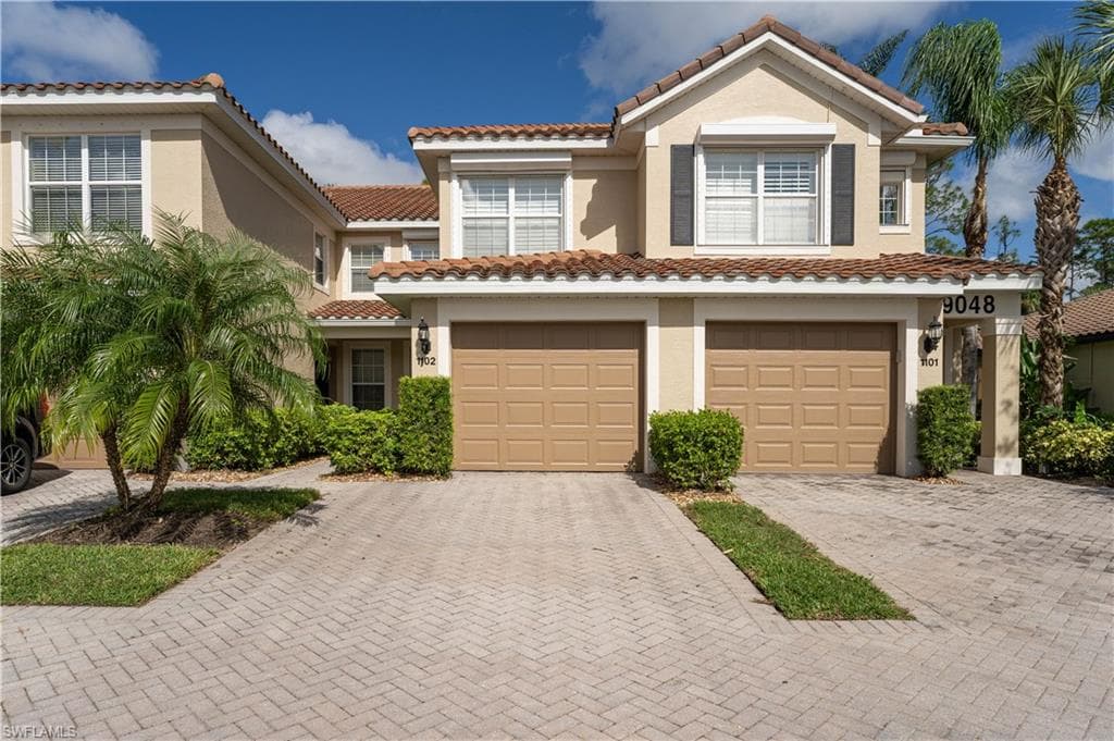 9048 Triangle Palm LN 1102 FORT MYERS, FL 33913
