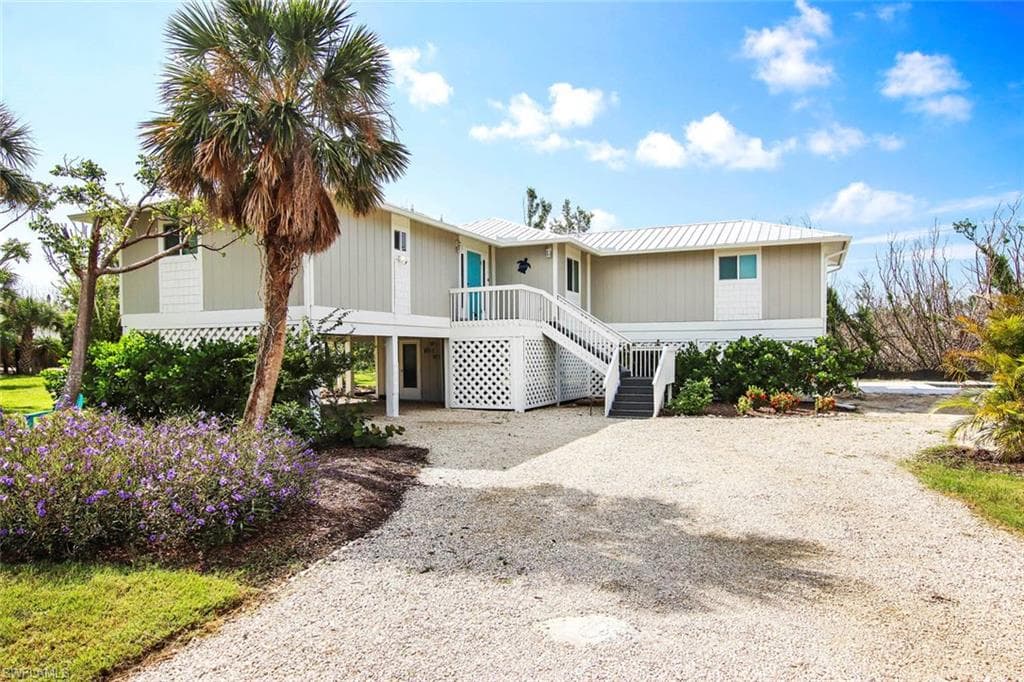 1684 Bunting LN SANIBEL, FL 33957