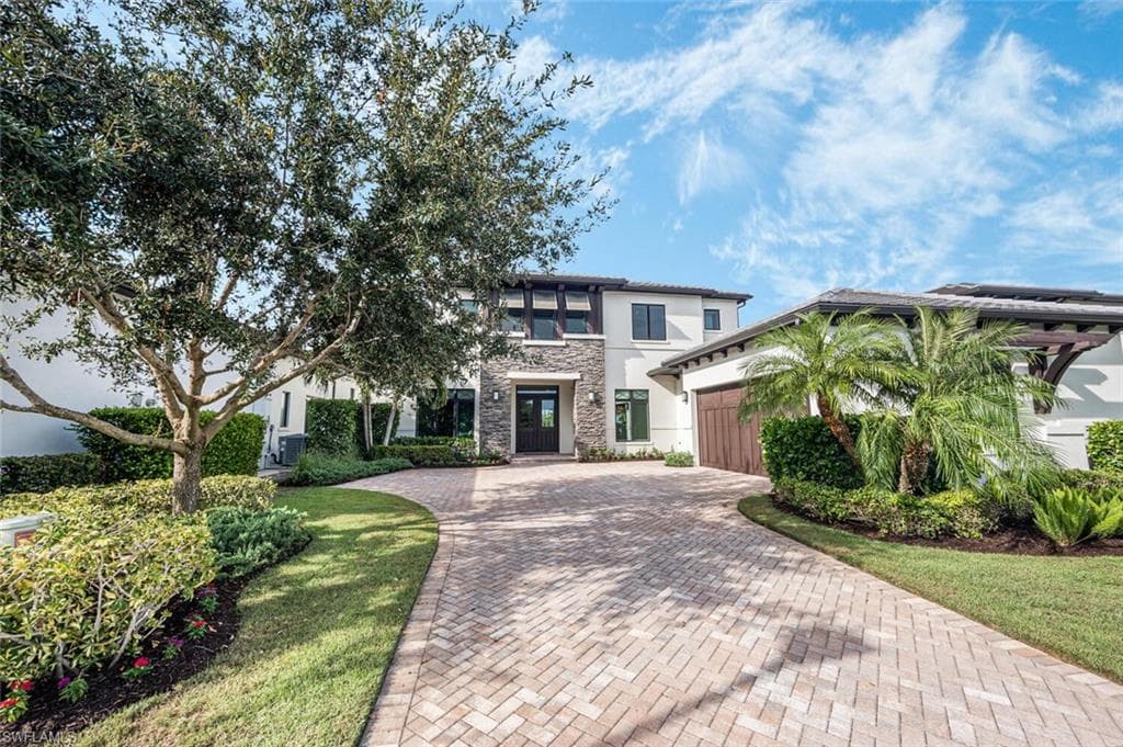 1655 Vinland WAY NAPLES, FL 34105
