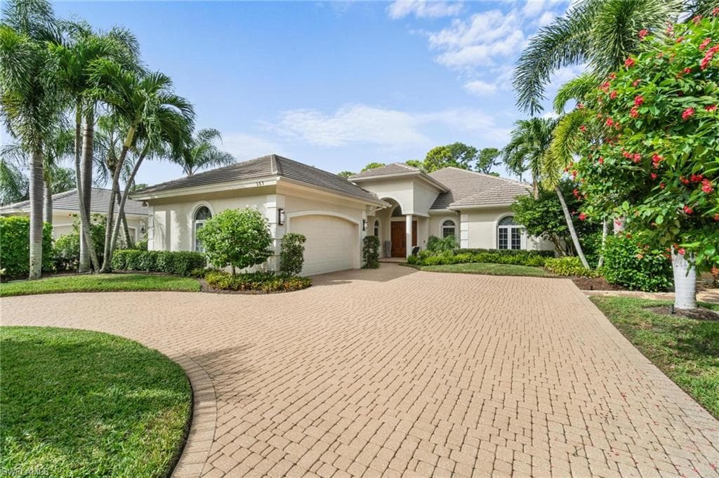 265 Charleston CT NAPLES, FL 34110
