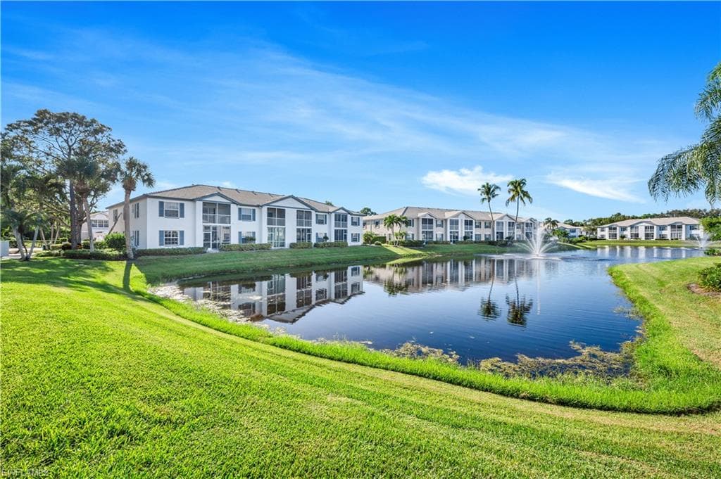818 Tanbark DR 103 NAPLES, FL 34108