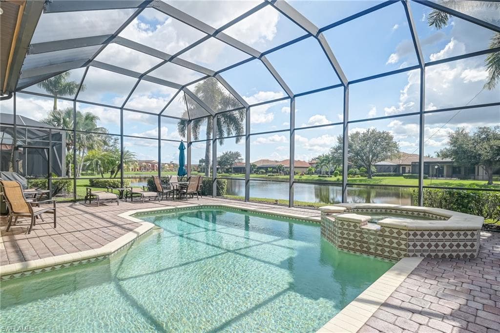 8323 Provencia CT FORT MYERS, FL 33912