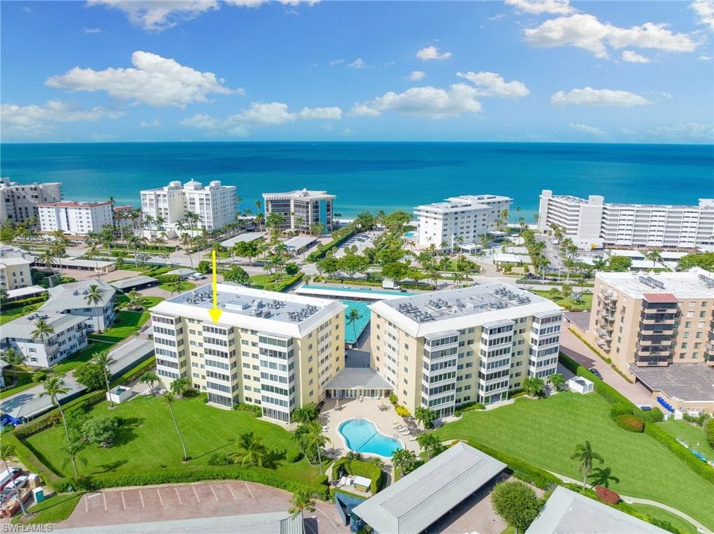 3410 Gulf Shore BLVD N 702 NAPLES, FL 34103