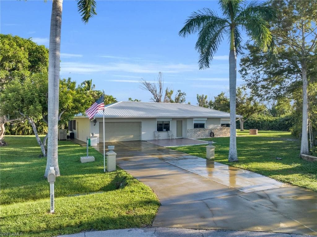 11250 Heidi Lee LN FORT MYERS, FL 33908