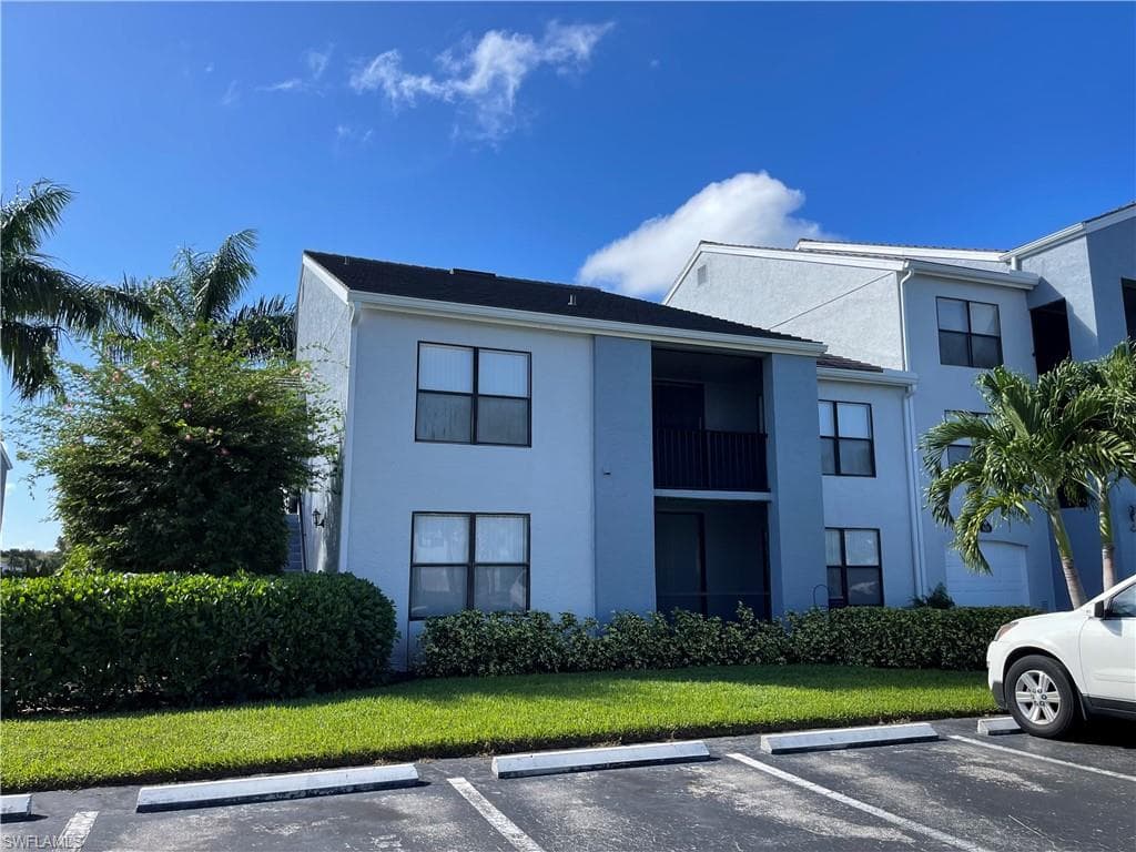 13625 Eagle Ridge DR 311 FORT MYERS, FL 33912