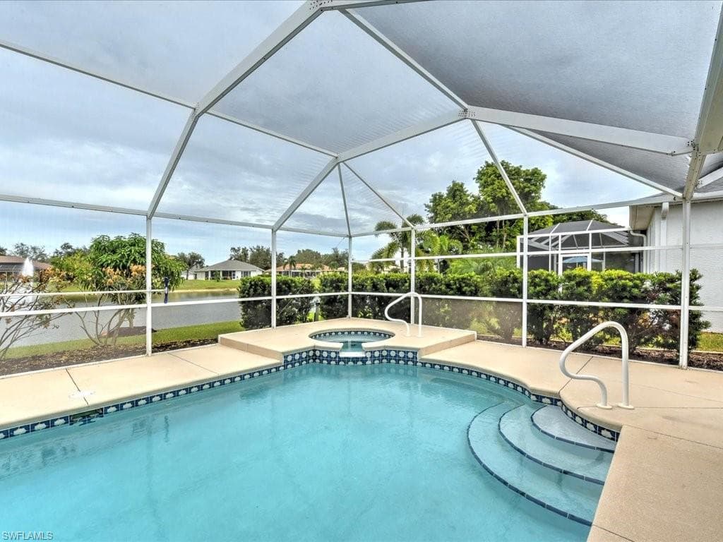 9141 Pittsburgh BLVD FORT MYERS, FL 33967