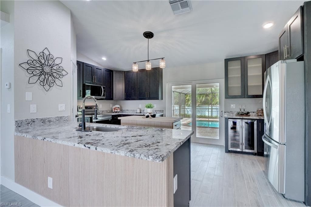 3800 SW 20th AVE CAPE CORAL, FL 33914