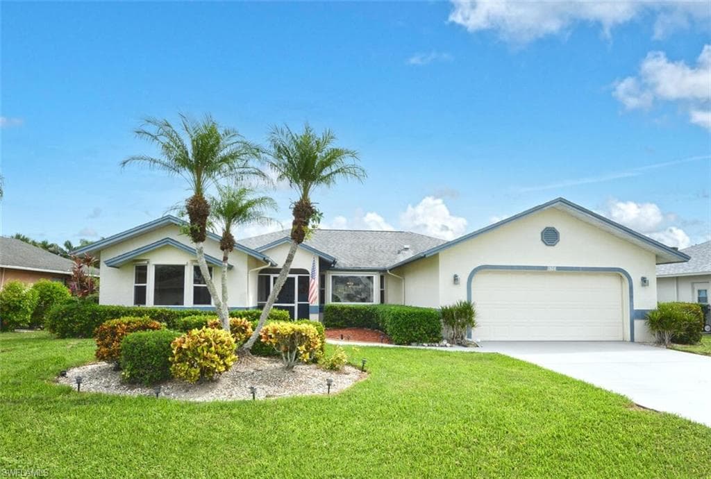 1508 Forest Lakes BLVD NAPLES, FL 34105