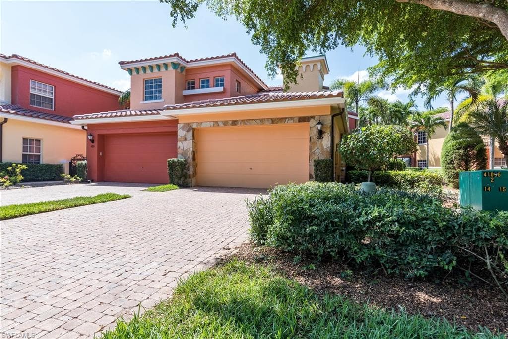 8549 Via Garibaldi CIR 203