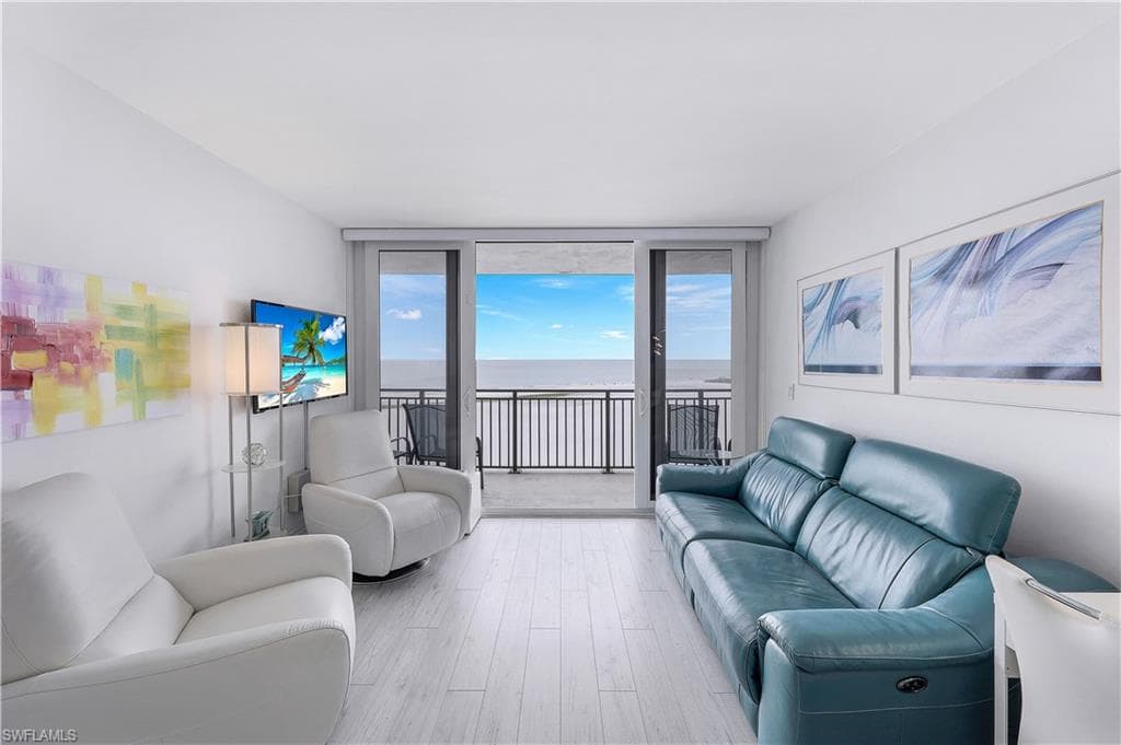 180 Seaview CT 1015 MARCO ISLAND, FL 34145