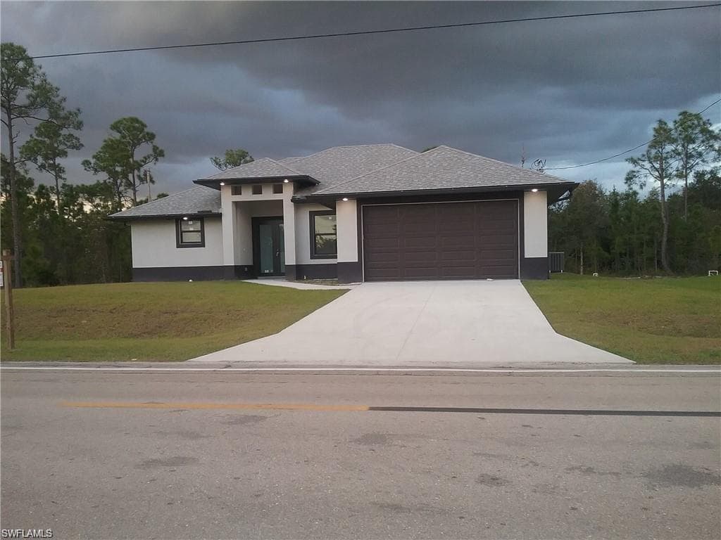 414 Washington AVE LEHIGH ACRES, FL 33972