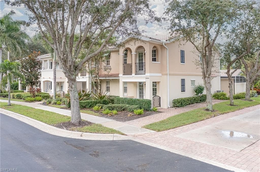 29106 Alessandria CIR BONITA SPRINGS, FL 34135
