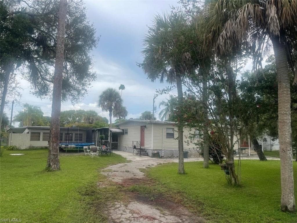 11343 Redbud LN BONITA SPRINGS, FL 34135