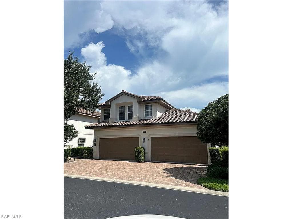 8192 Saratoga DR 604 NAPLES, FL 34113
