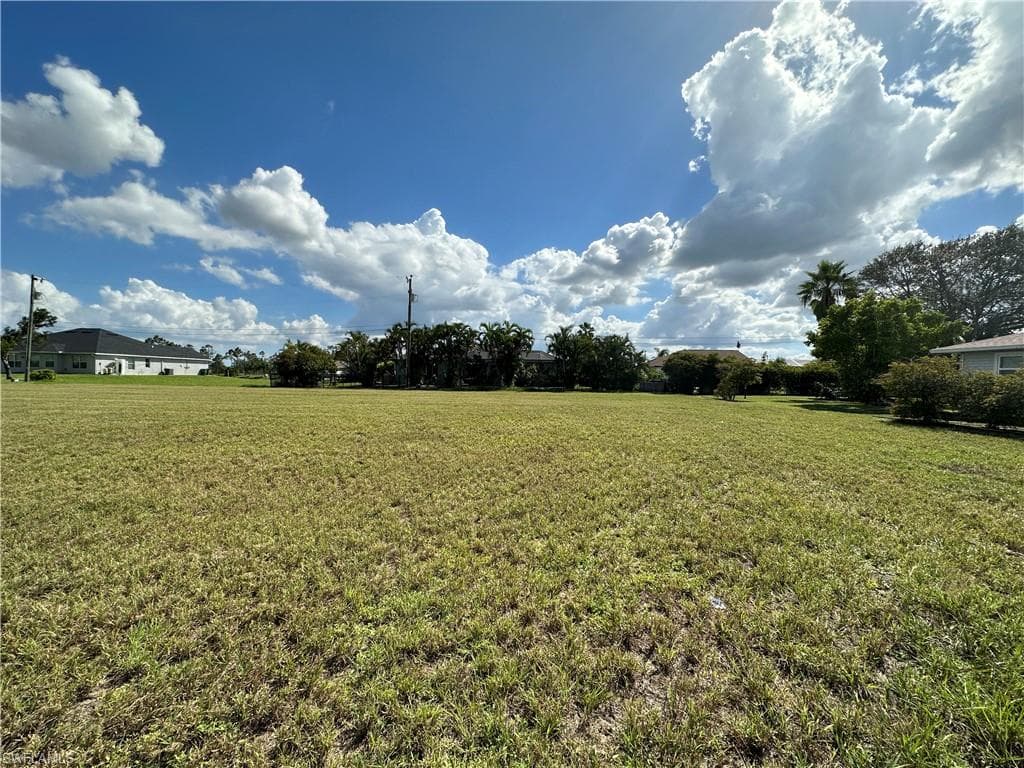 1408 15th TER CAPE CORAL, FL 33909