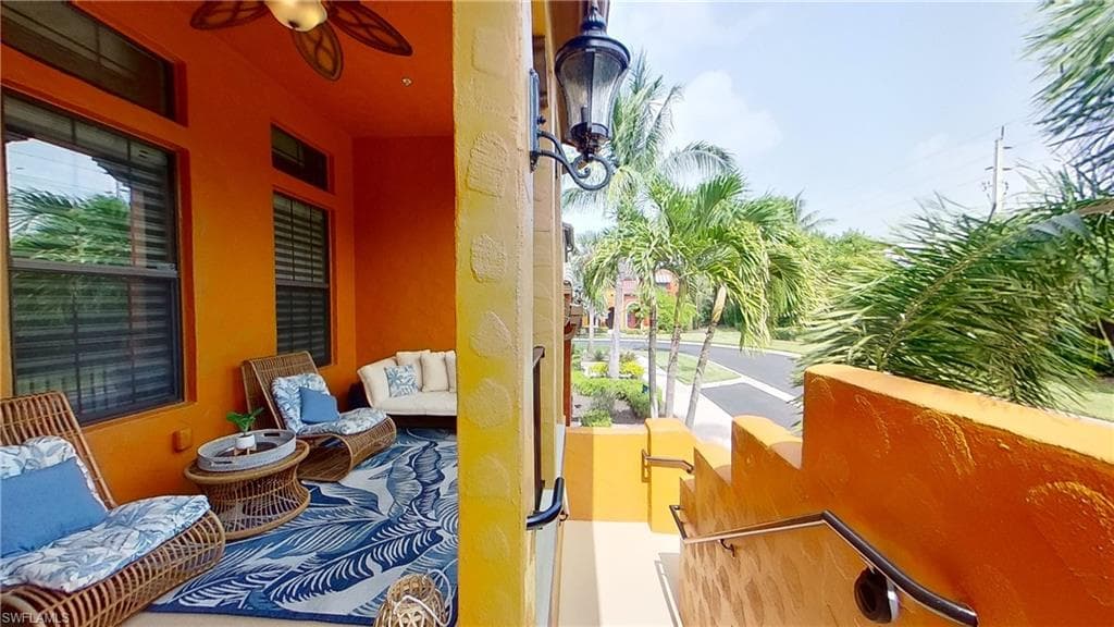 9055 Capistrano ST N 4207 NAPLES, FL 34113