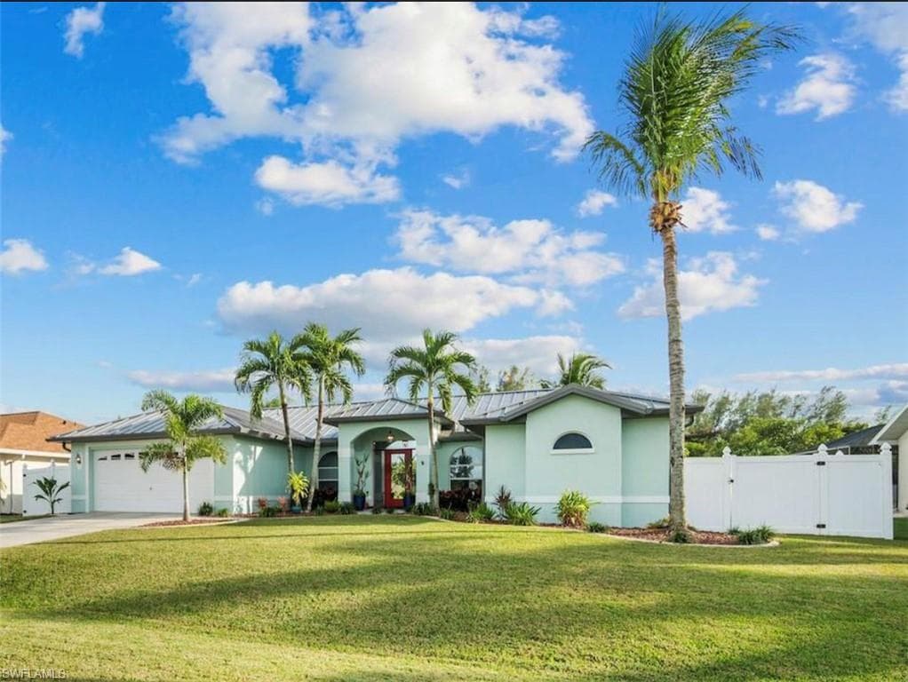 2142 Coral Point DR CAPE CORAL, FL 33990
