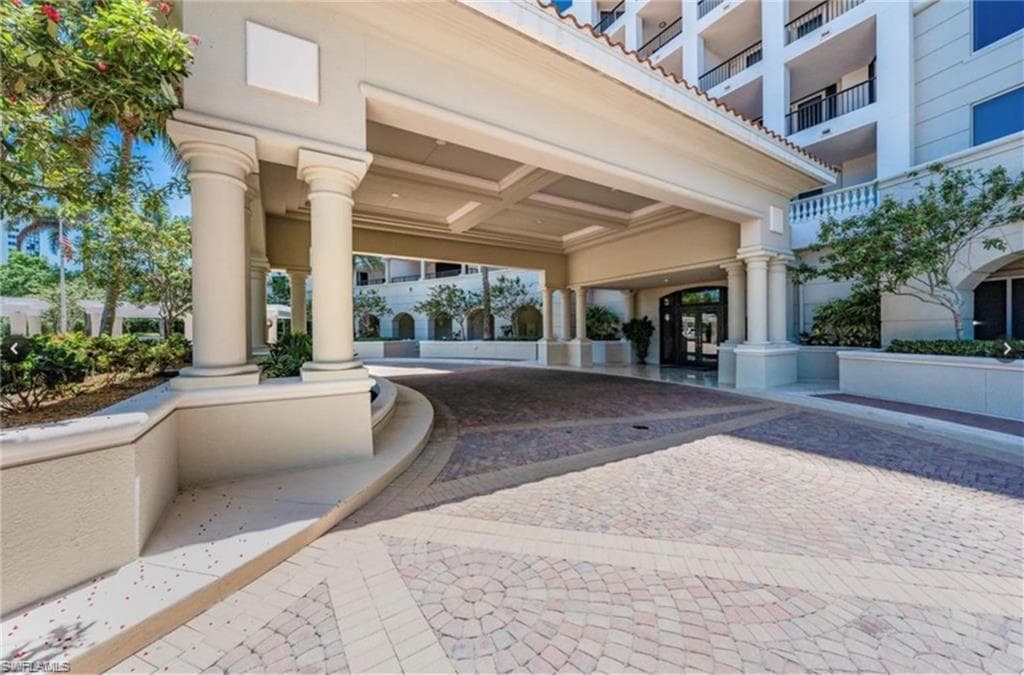 7575 Pelican Bay BLVD 908 NAPLES, FL 34108