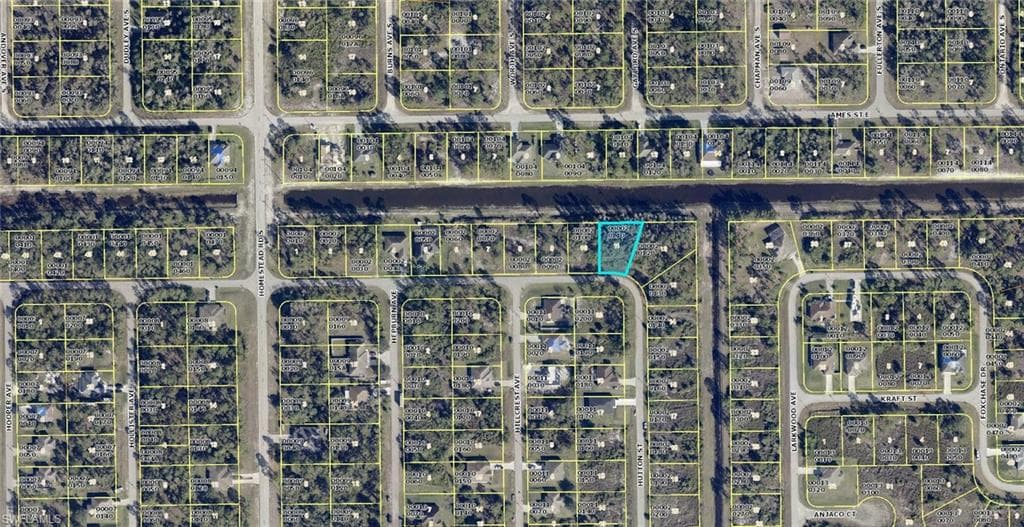 623 Hutton ST LEHIGH ACRES, FL 33974