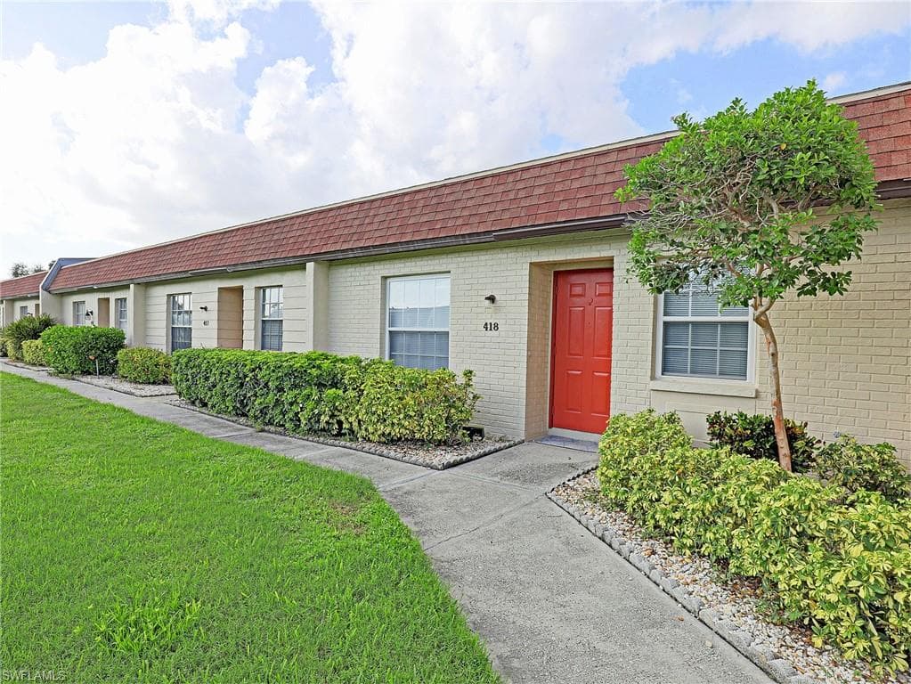 6300 S Pointe BLVD 418 FORT MYERS, FL 33919