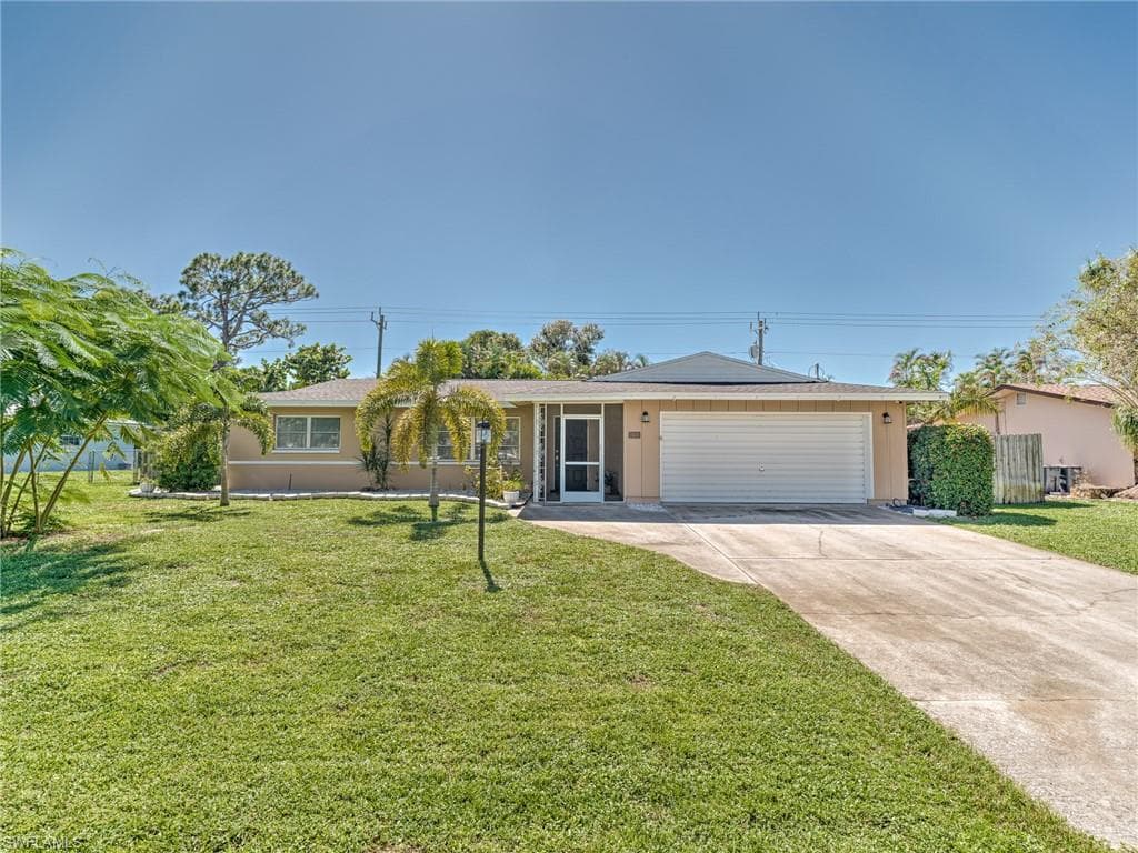 2430 Jasper AVE FORT MYERS, FL 33907