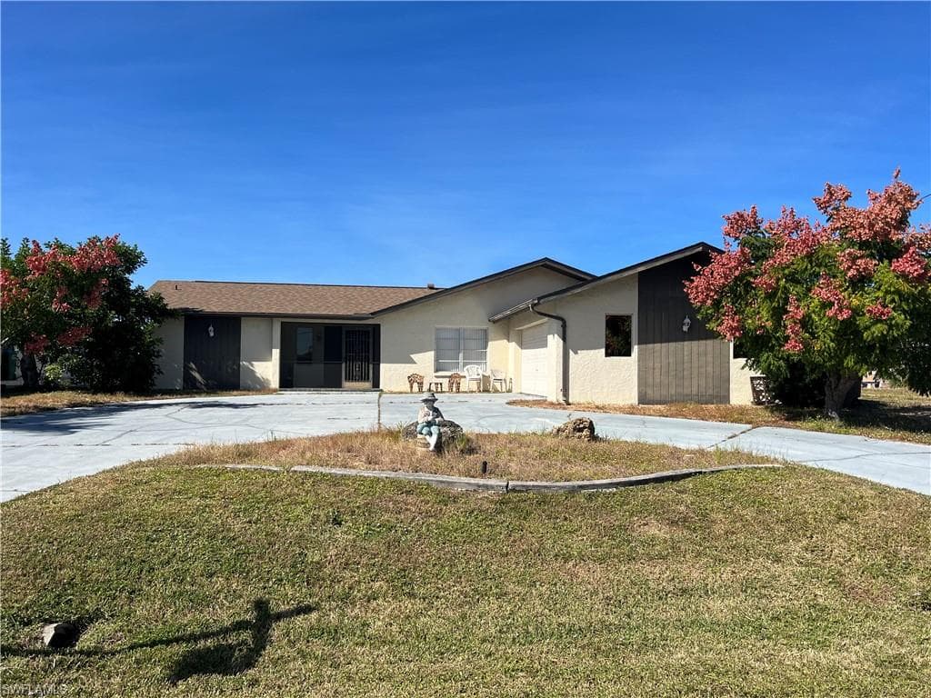 4910 SW 8th PL CAPE CORAL, FL 33914