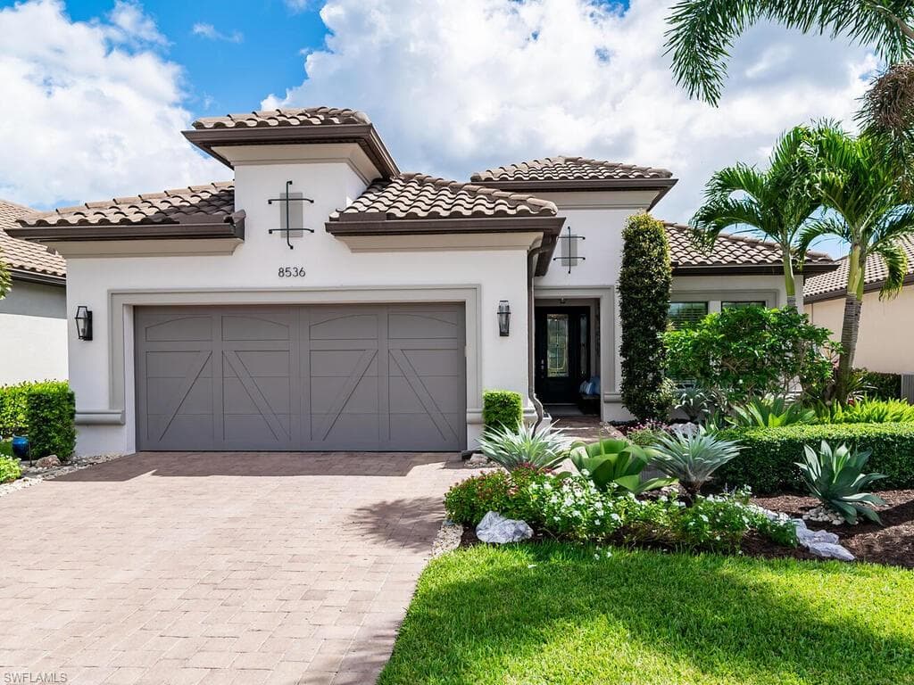 8536 Sevilla CT NAPLES, FL 34114
