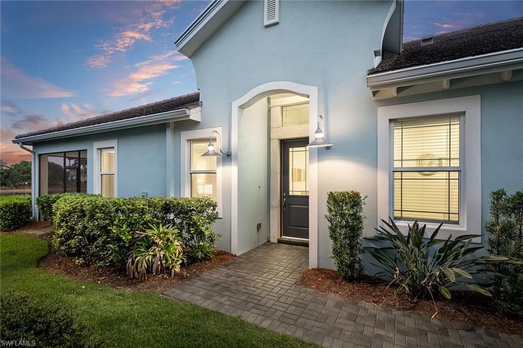 5862 Haiti DR NAPLES, FL 34113