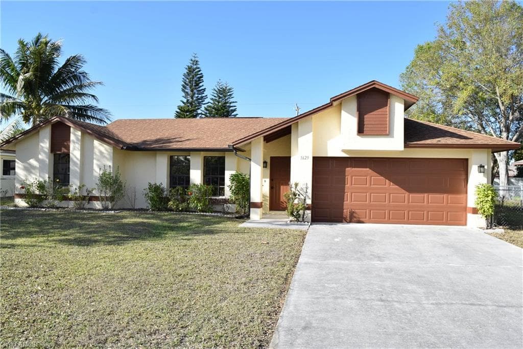 1629 SE 6th LN CAPE CORAL, FL 33990