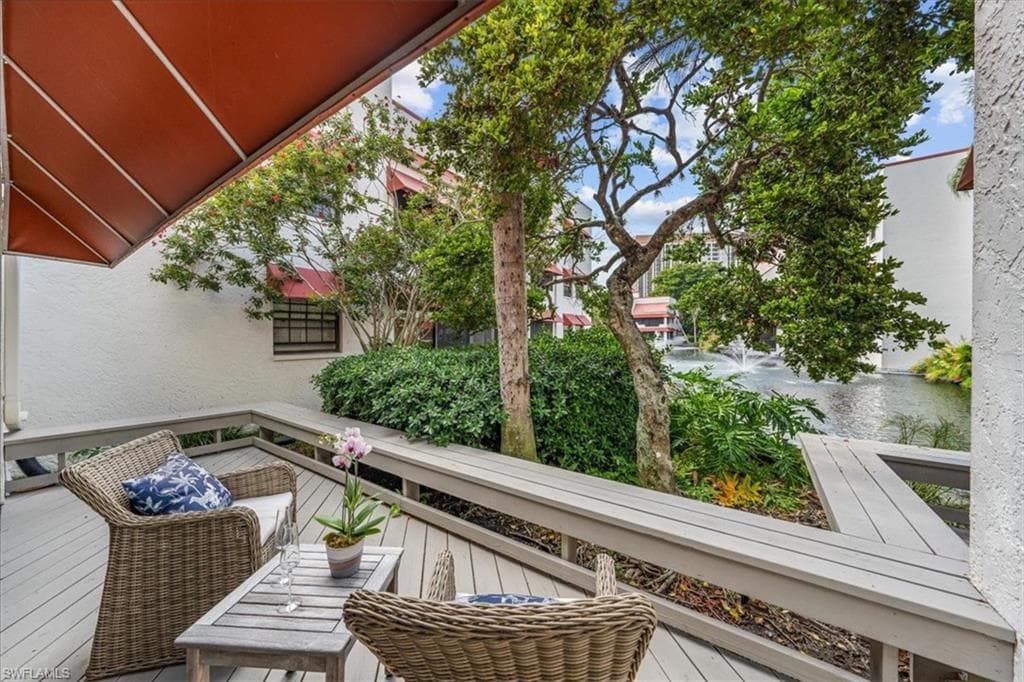 515 Serendipity DR NAPLES, FL 34108