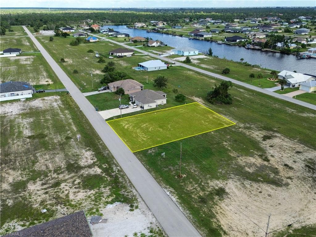 4326 NW 34th ST CAPE CORAL, FL 33993
