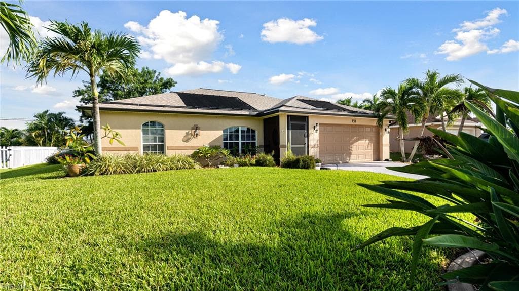 931 SW 32nd TER CAPE CORAL, FL 33914
