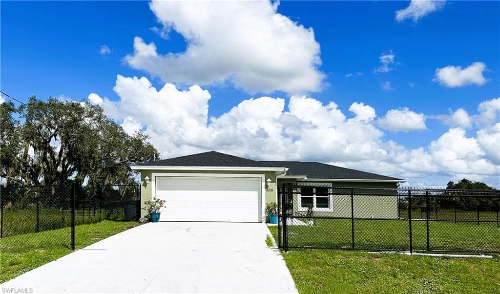 3019 Honeywood RD LABELLE, FL 33935
